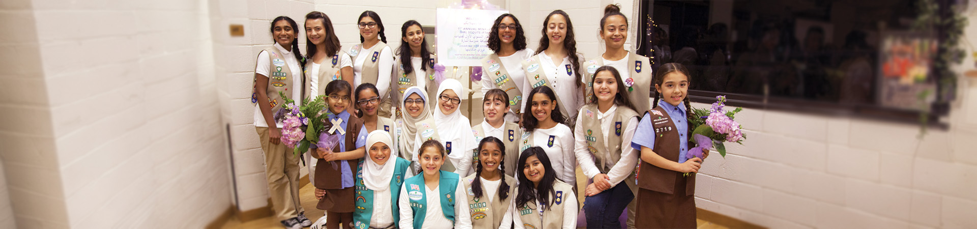 Girl Scouts host Ramadan Iftar for refugees. 